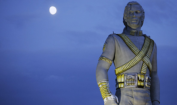 Michael Jackson Wanted A 50 Foot Robot In The Desert For His 2007 Comeback