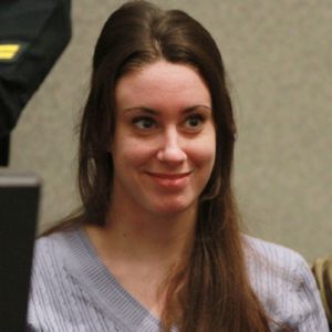 Casey Anthony Spotted… Selling Stuff At A Yard Sale!