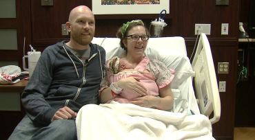 VIDEO: Westfield couple delivers baby on the side of I-465